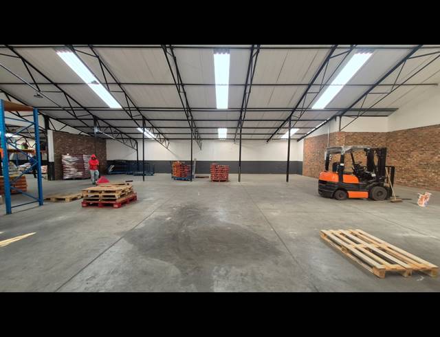 352M² FACTORY TO LET IN BENONI SOUTH